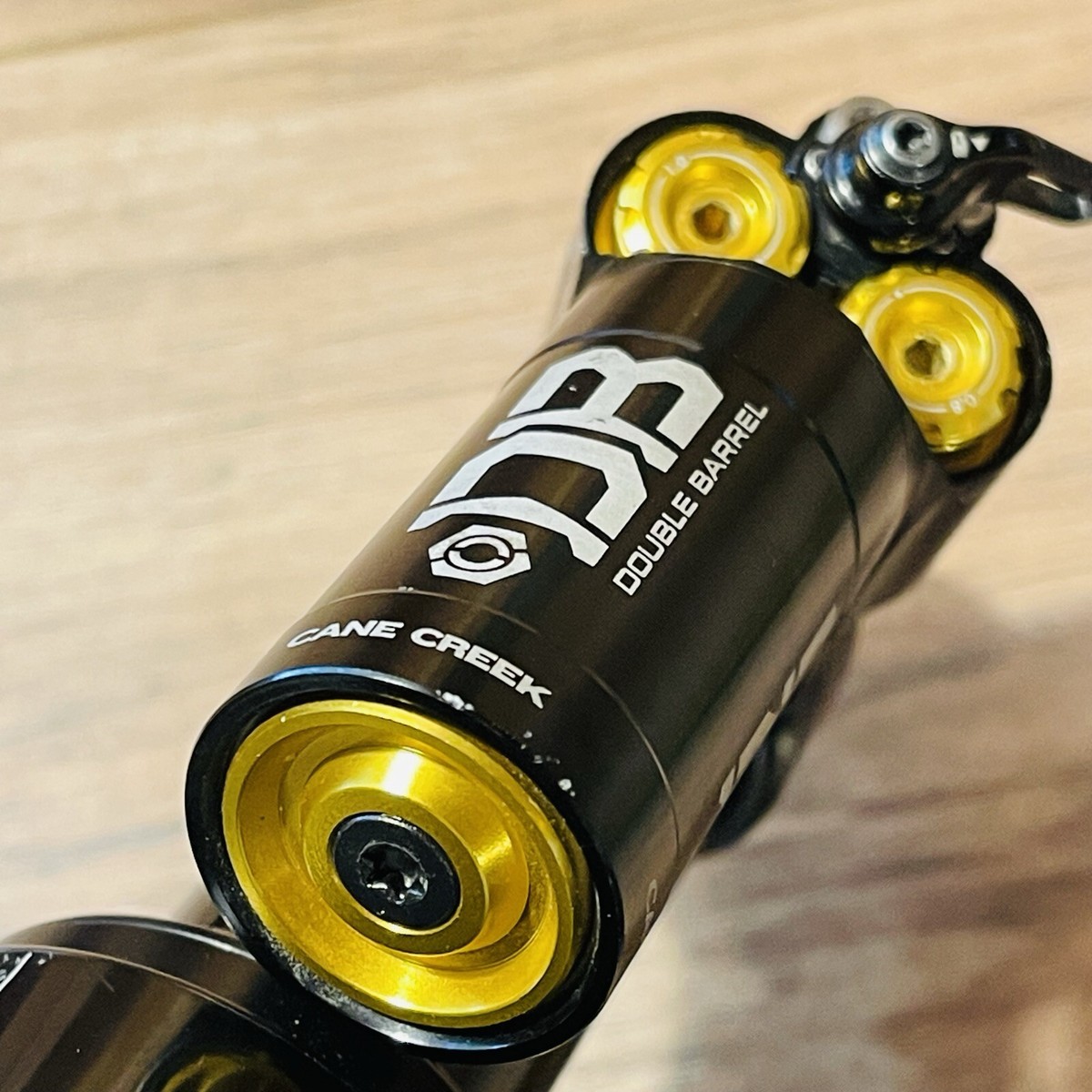 Cane Creek Double Barrel Air CS Rear Shock 8.25 210mm x 55mm Cane Creek Double Barrel Air CS Rear Shock 8.25 210mm x 55mm