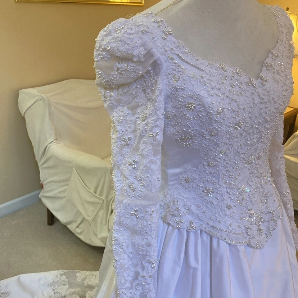 ALFRED ANGELO BLANCO VESTIDO DE NOVIA Y VELO DE NOVIA, 28" CINTURA, 36" BUSTO Foto 4 de 4