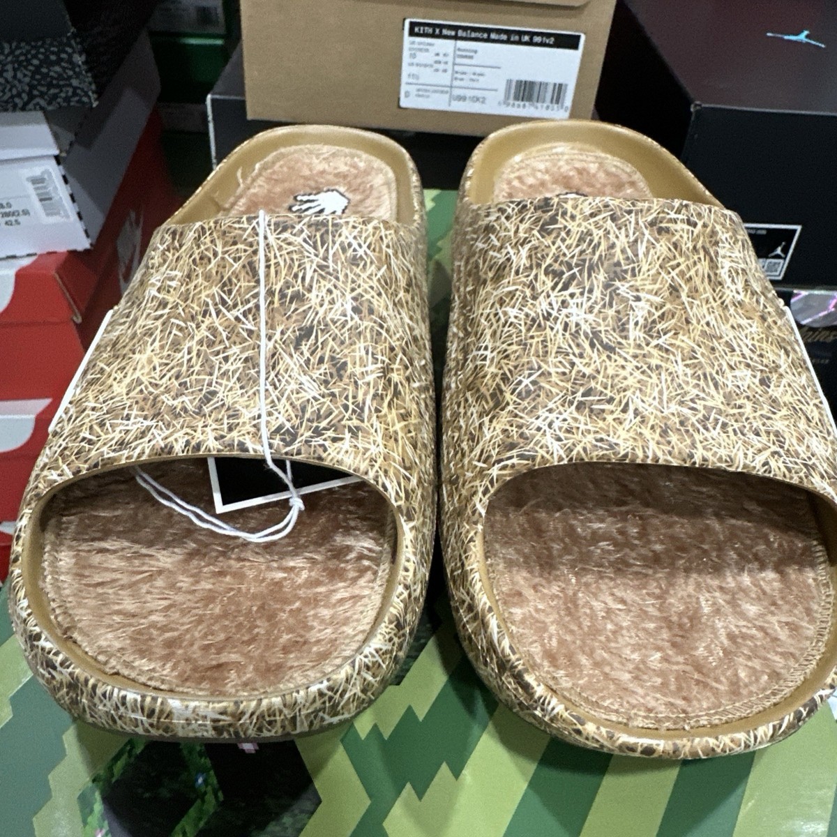 New Nike ReactX Rejuven8 Slide .Swoosh Touch Grass Wheat Brown