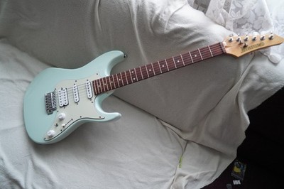 Ibanez AZES40 - Top Zustand - Lockingmechaniken + hochwertige Stringtrees