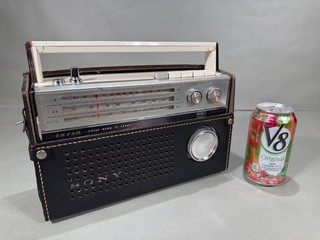 Vintage 1960s Sony TFM 116A Three Band 11 Transistor Portable AM FM Radio