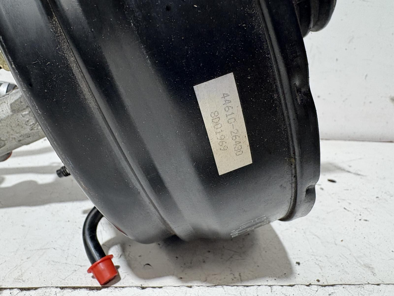 Toyota Hiace Brake Booster with Master Cylinder RZH113 10/1989-12/2004 - thumbnail 3