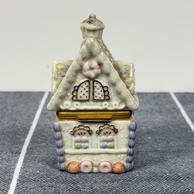 Lenox Treasures First Issue Gingerbread Holiday Surprise Trinket Box