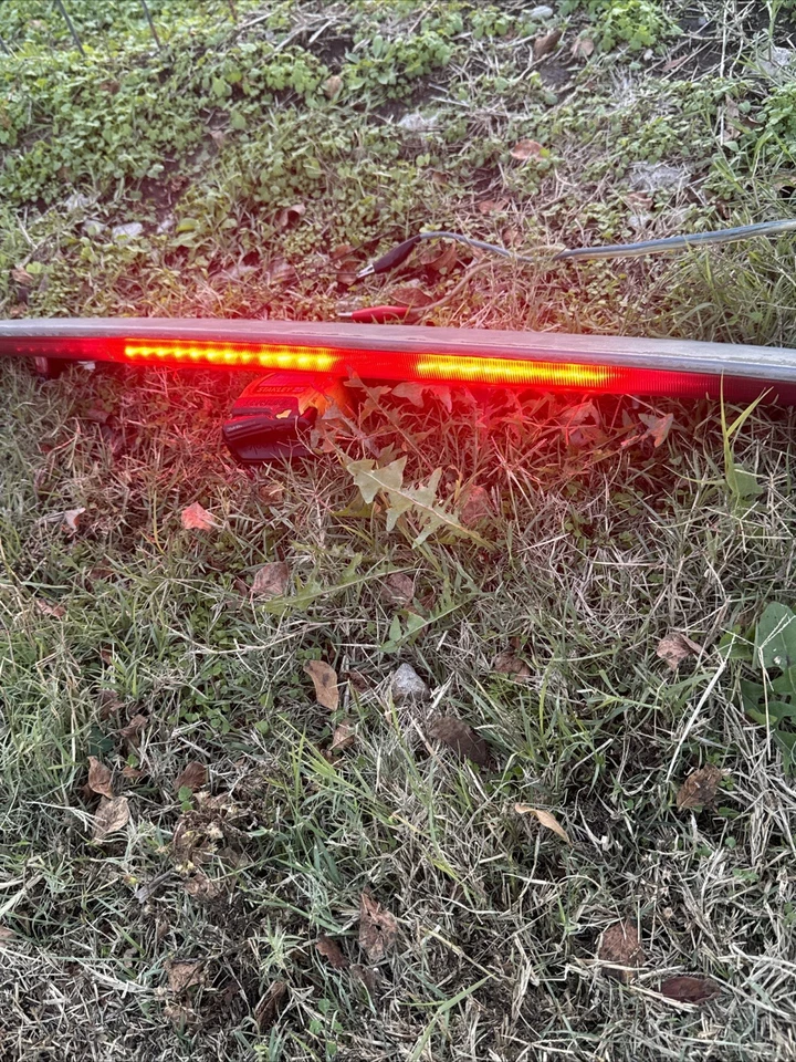 Pontiac G6 2006-2009 convertible alerón maletero tercer tercer freno gris claro leer Foto 2 de 4