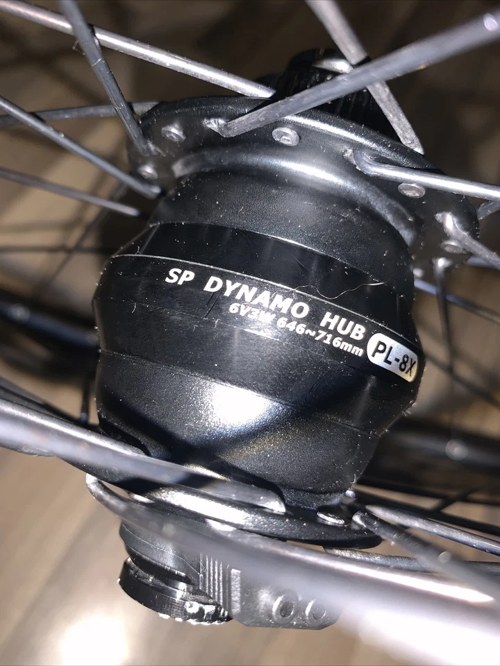 28“ 29“ VR Nabendynamo Steckachse 100mm SL PL-8X, Disc CL Neuwertig Vorderrad - Bild 4 von 4