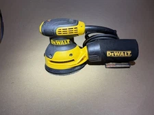 DeWalt Random Orbit Palm Sander 5" w/ Dust Bag DWE6421