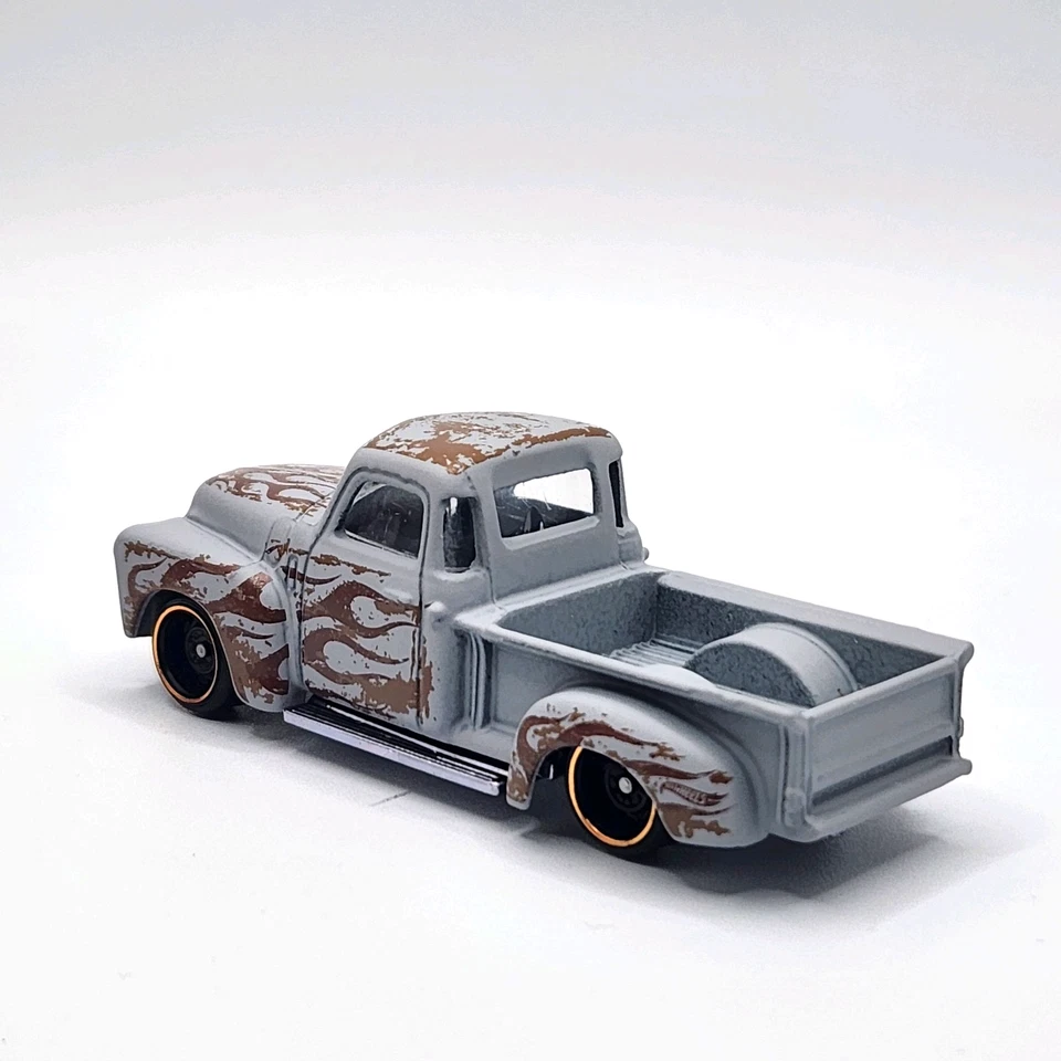 1947-1952 Chevy Pickup Truck Collectible 1/64 Scale Diecast GREAT GIFT 🎁 - Image 4 of 4