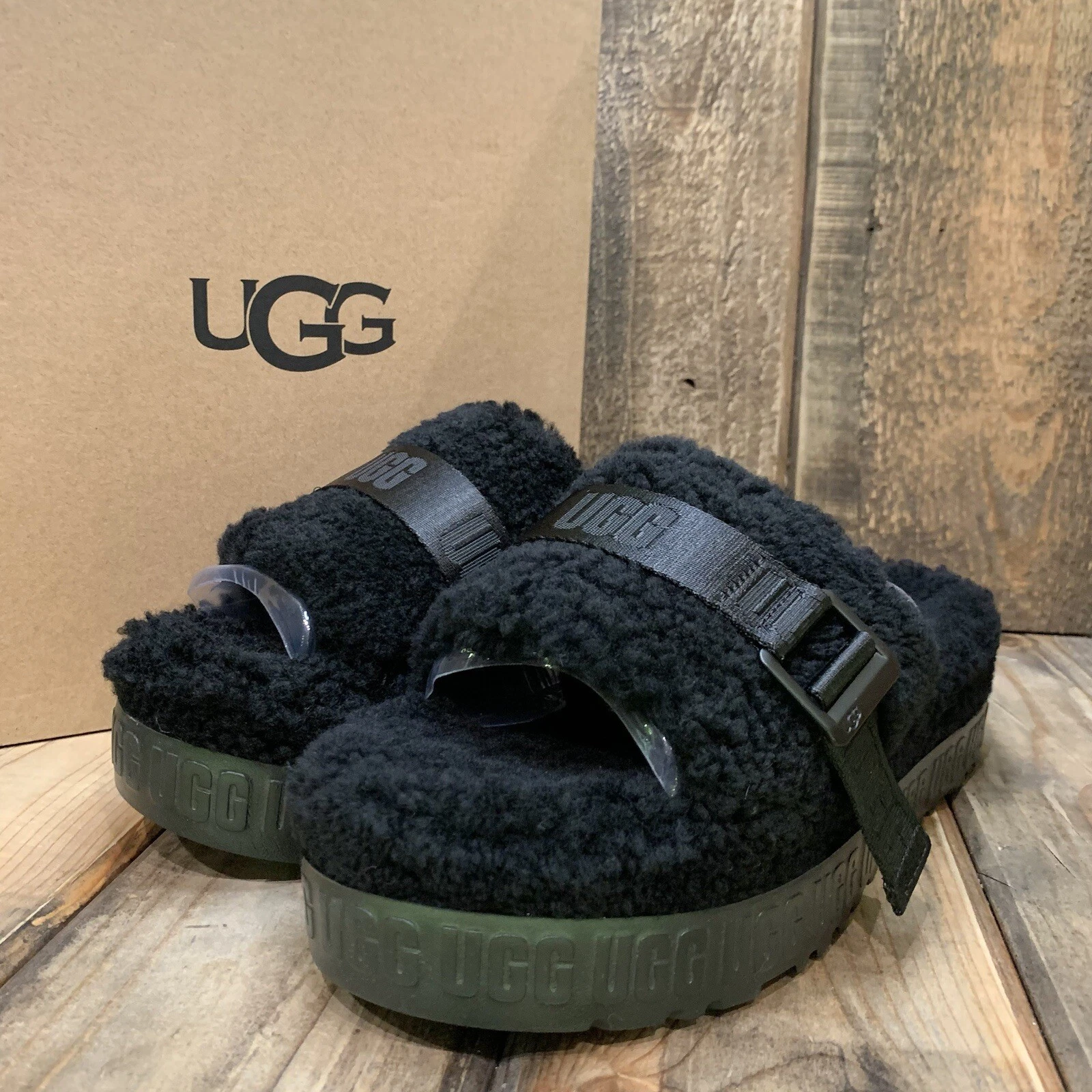 SANDALO UGG FLUFFITA PLATFORM SLIDE CINTURINO LANA RICCIO NERO DONNA US 9