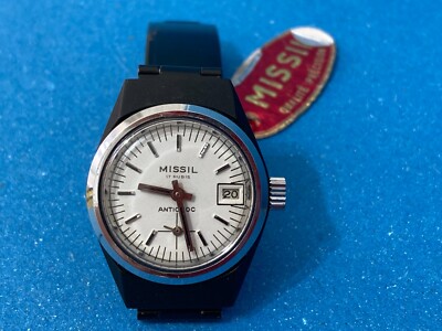 MISSIL DAMENUHR HANDAUFZUG 17 RUBIS ANTICHOC VINTAGE NEU.