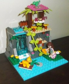 LEGO Friends Jungle Falls Rescue has hidden door #41033 + Instructions Set 100% 