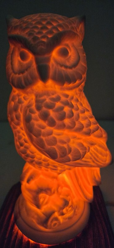 Vintage Porcelain Owl Night Light Nitelight On/Off Switch 9 1/4" Tall