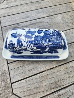 Churchill Willow ~ Georgian Shape Covered Butter Dish ~ England