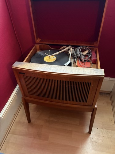 Vintage Hacker RG16 Radiogram with Stereo Speaker—Classic 1960s Sound ...