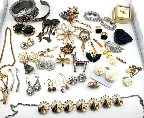 Lot of vintage costume jewelry mixed lot some gold filled Pearls total of 70 pcs