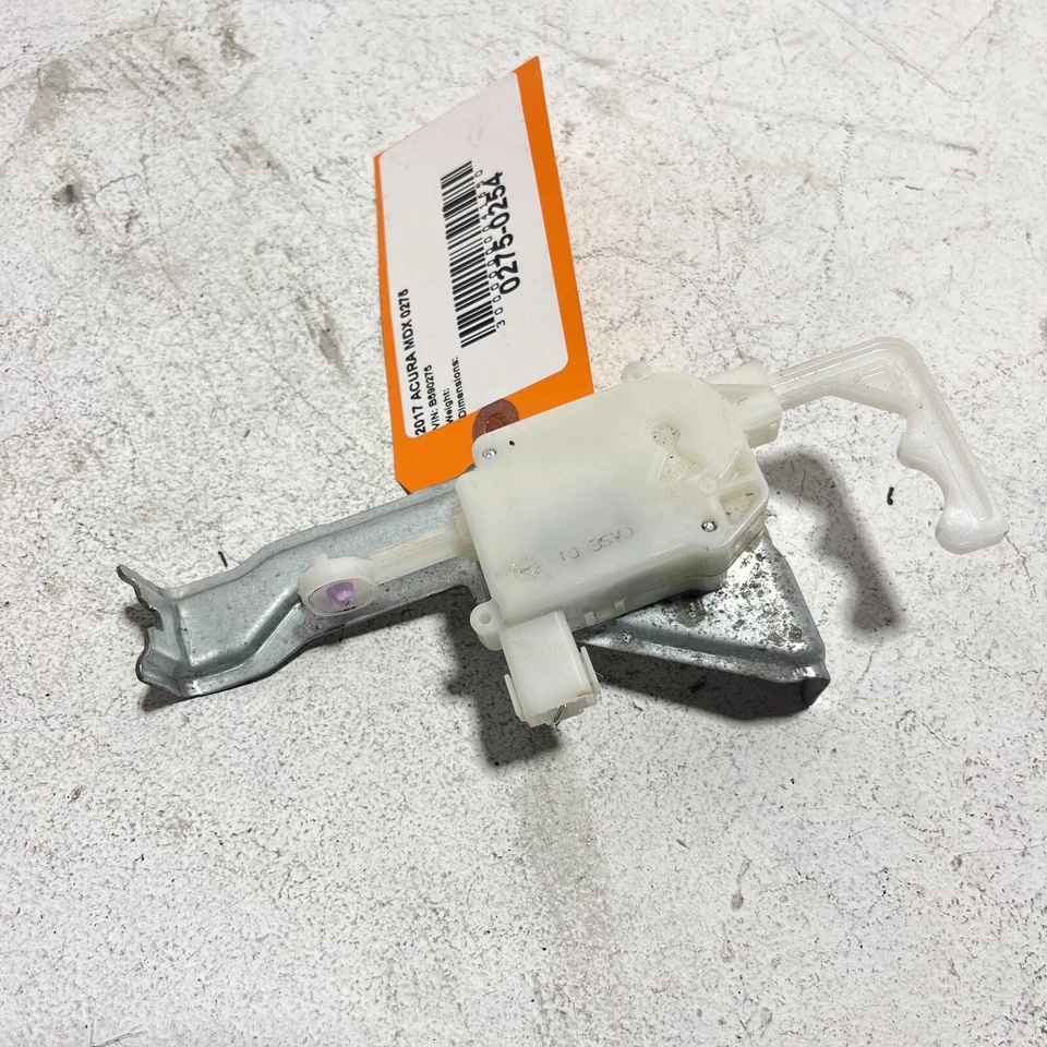Actuador de bloqueo de puerta con tapa de combustible Acura MDX 2014-2020 con soporte OEM Foto 3 de 4