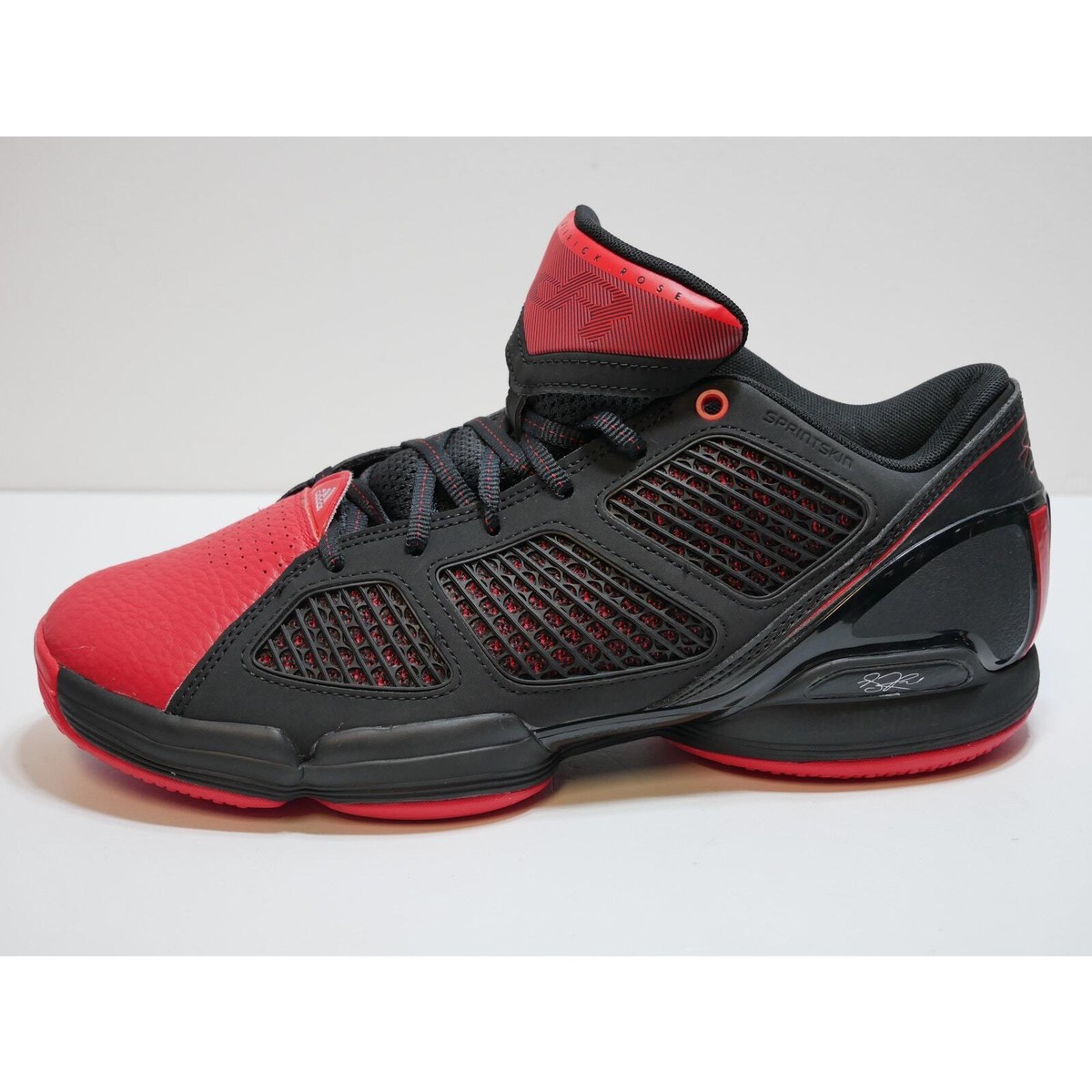 NEW ADIDAS ADIZERO RESTOMOD D ROSE 1.5 LOW BLACK RED GX6882 MENS