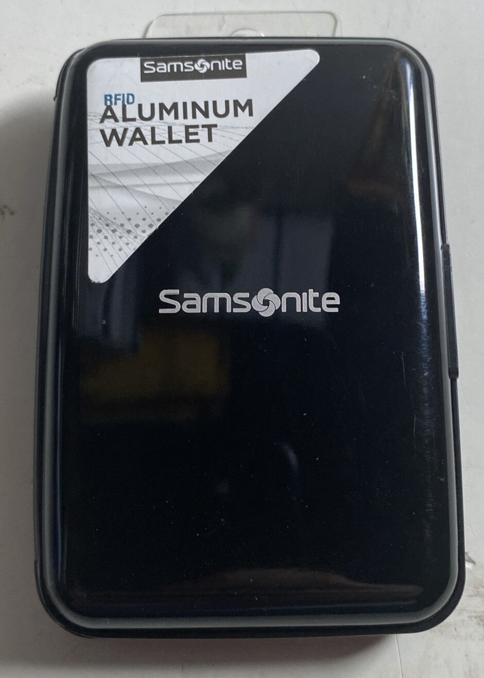 Foto 1 di 3