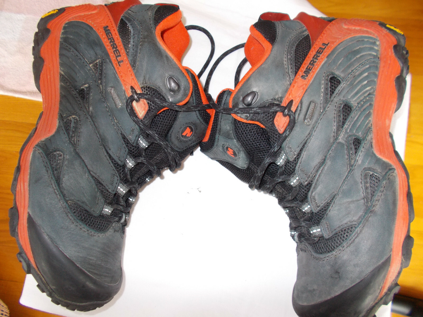 BOTAS "MERRELL"DE MONTAÑA