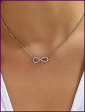 Fashion Simple Stainless Steel Infinity Pendant Necklace for Women Classic Lucky