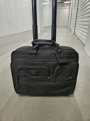 Tumi 26127DH Alpha Deluxe Weald Briefcase Large Capacity business bag
