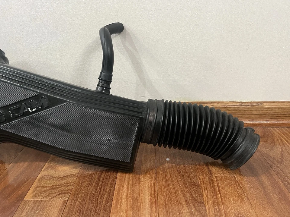 1991-92-93-94-95 Lincoln Town Car Air Intake Assembly-Revised version - Image 2 of 4