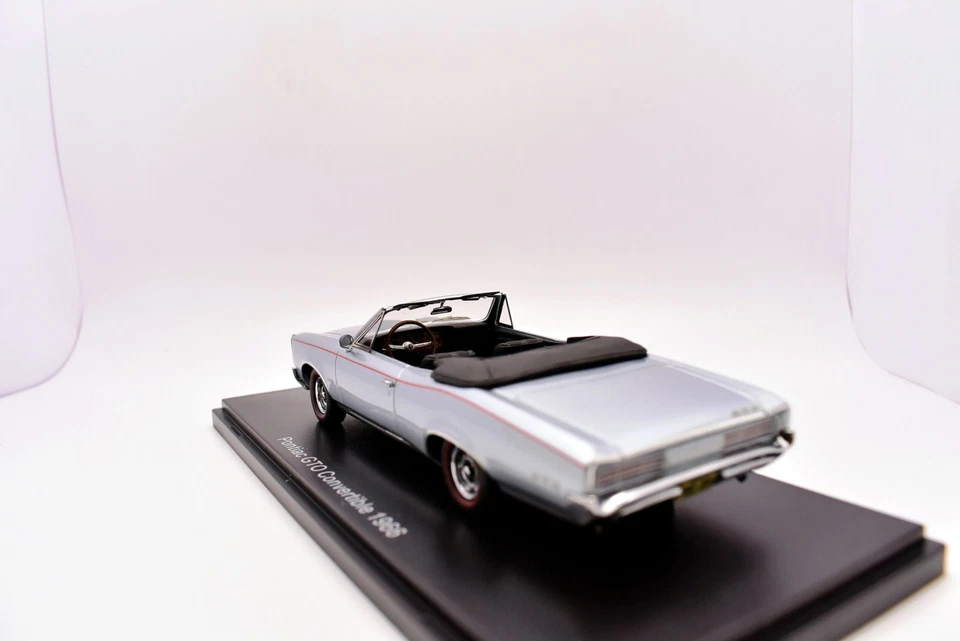Modellino auto scala 1:43 Pontiac GTO convertible grey Neo modellismo statico - Immagine 4 di 4