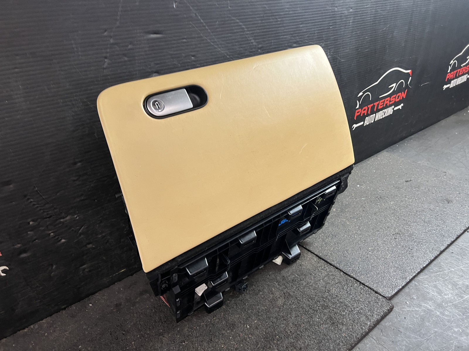07-12 BENTLEY CONTINENTAL GTC DASH GLOVE BOX STORAGE COMPARTMENT TAN