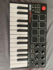 Akai MPK Mini MK3 25 Key Electronic Keyboard - Black/Red/White