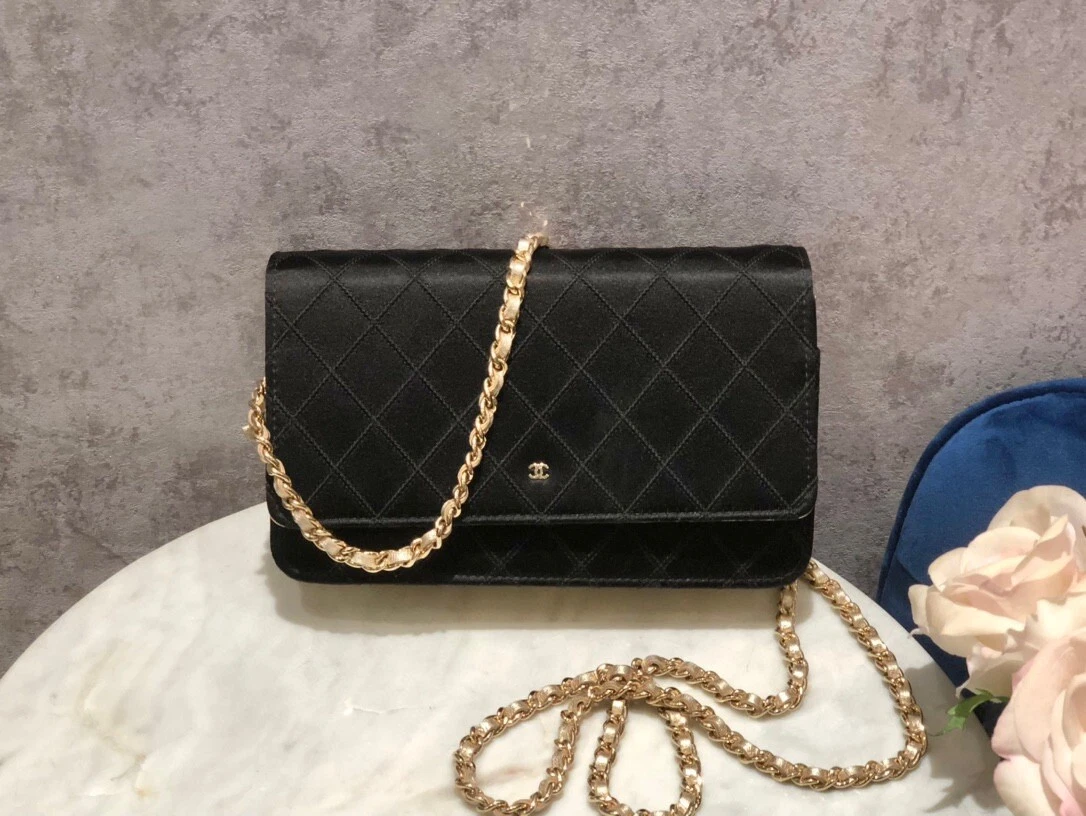 CHANEL BLACK SILK SATIN GOLD METALLIC LEATHER WALLET ON CHAIN GOLDE HW WOC BAG | eBay Chanel Black Silk Satin Gold Metallic Leather Wallet On Chain Golde Hw Woc Bag | Ebay