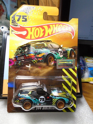 Hot Wheels RLC Redline Club Exclusive Porsche 944 Dirtmeister with Real Riders