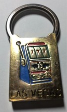 VINTAGE LAS VEGAS METAL KEY CHAIN SLOT MACHINE VERY GOOD CONDITION