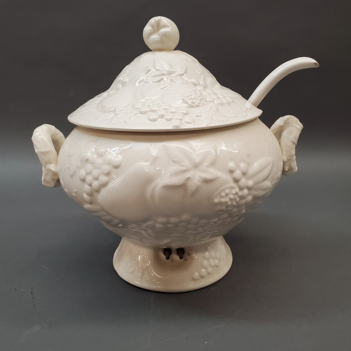 Vintage White Ceramic Soup Tureen With Lid and Ladle Japan Akron