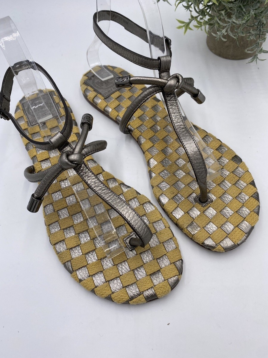 【Tory Burch】メタリックレザーTバックサンダル Tory Burch Leather Metallic Thong And Ankle Strap Sandals Sz