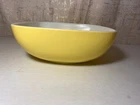 VTG Pyrex Ovenware 9" Square Bowl Lemon Yellow 525B 2.5 Quart  Made In USA