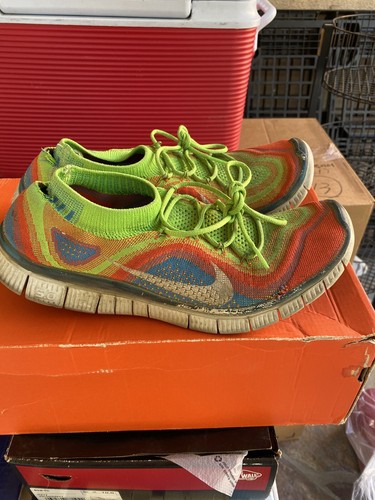 rainbow nike flyknit