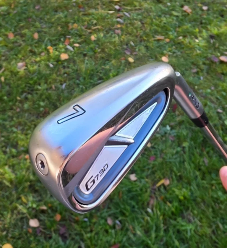 Ping G730 Eisen 7 - Green Dot - Guter Zustand - Regular Stiff Flex - Schnäppchen