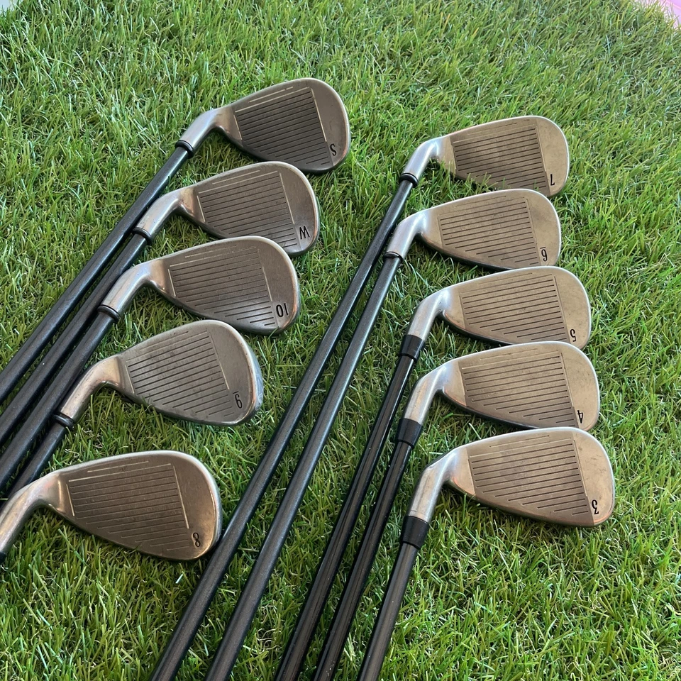 Callaway Big Bertha 2002 Iron Set 3-Pw Gw Sw Graphite Regular Flex New Grips - Image 2 of 4