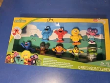 Sesame Street Neighborhood Friends Deluxe Figure 9-Pack MISSING ROSITA