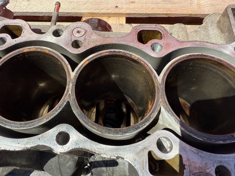 94-01 ACURA INTEGRA - NO VTEC B18B1 B18B B18 - BLOQUE CORTO CON CIGÜEÑAL Foto 4 de 4