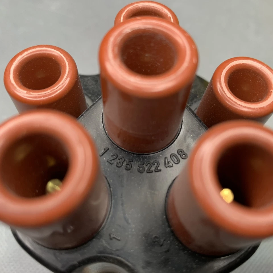 Tapa de distribuidor totalmente nueva para Volvo 850 C70 S70 V70 Bosch OE 03371 Foto 2 de 4