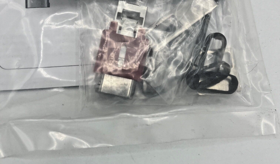 Kensington USB Port Lock with Blockers K67718US Data Security SEALED