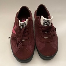 Vans size Mens 6 1/2 Women  s size 8 red suede Excellent Condition