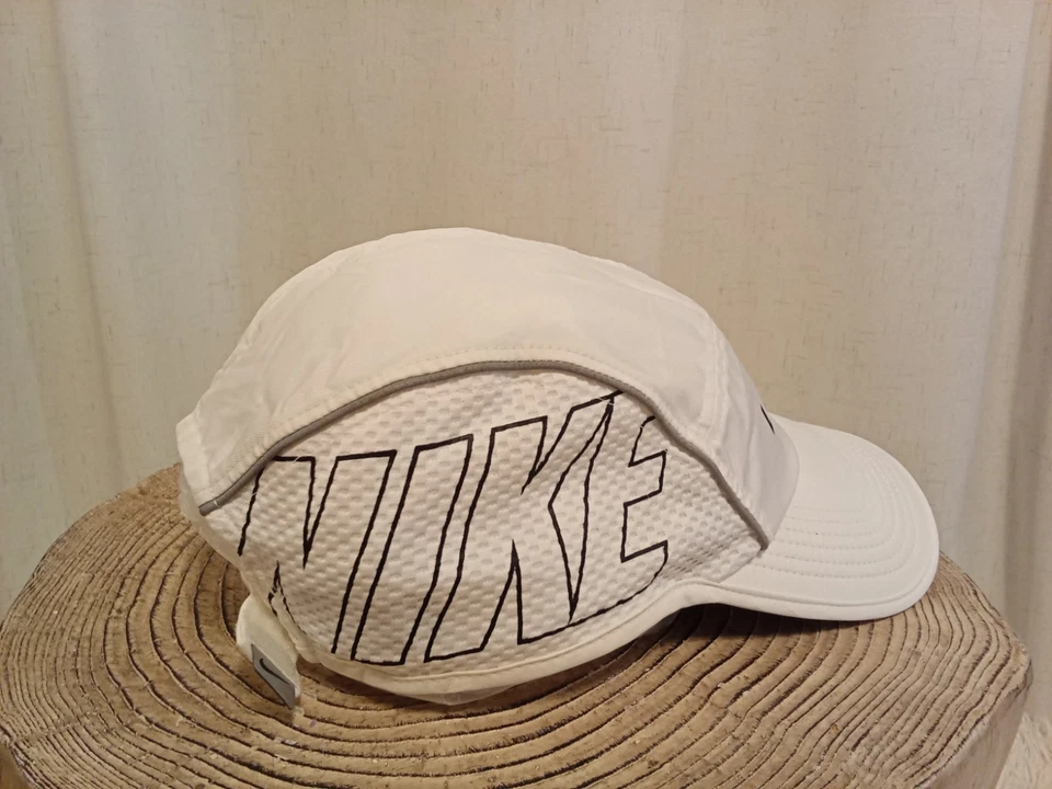 Nike AW84 Aerobill Dri Fit Running Hat 5 Panel Cap White Cycling 2017 London - Image 2 of 4