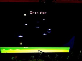 ATARI 2600 CX-2600A CONSOLE/2 JOYSTICKS/ENCOUNTER @ L5 COSMIC ARK /M.COMMAND EXC