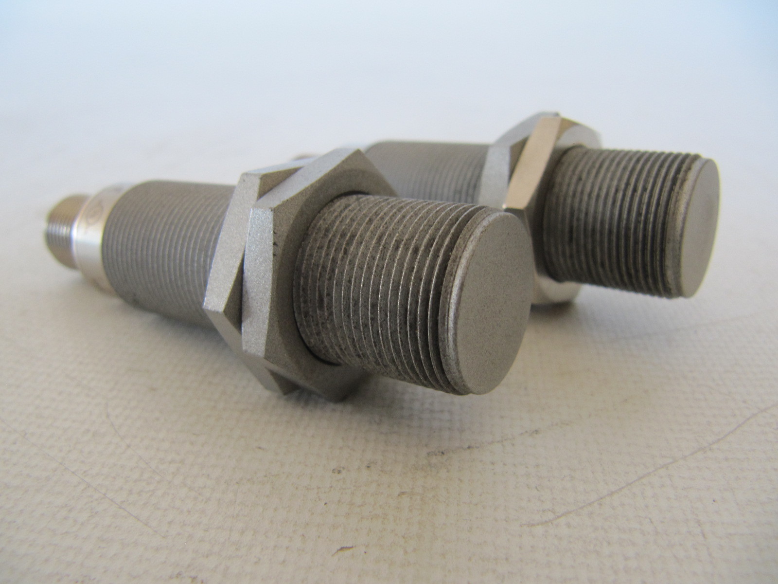 (NEW) IFM Efector Inductive Proximity Sensor IGR200