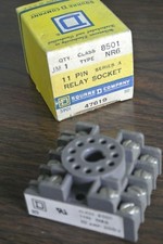 SQUARE D - 8501 NR6 - 11-PIN RELAY SOCKET / BASE - 10A, 300V - NEW SURPLUS