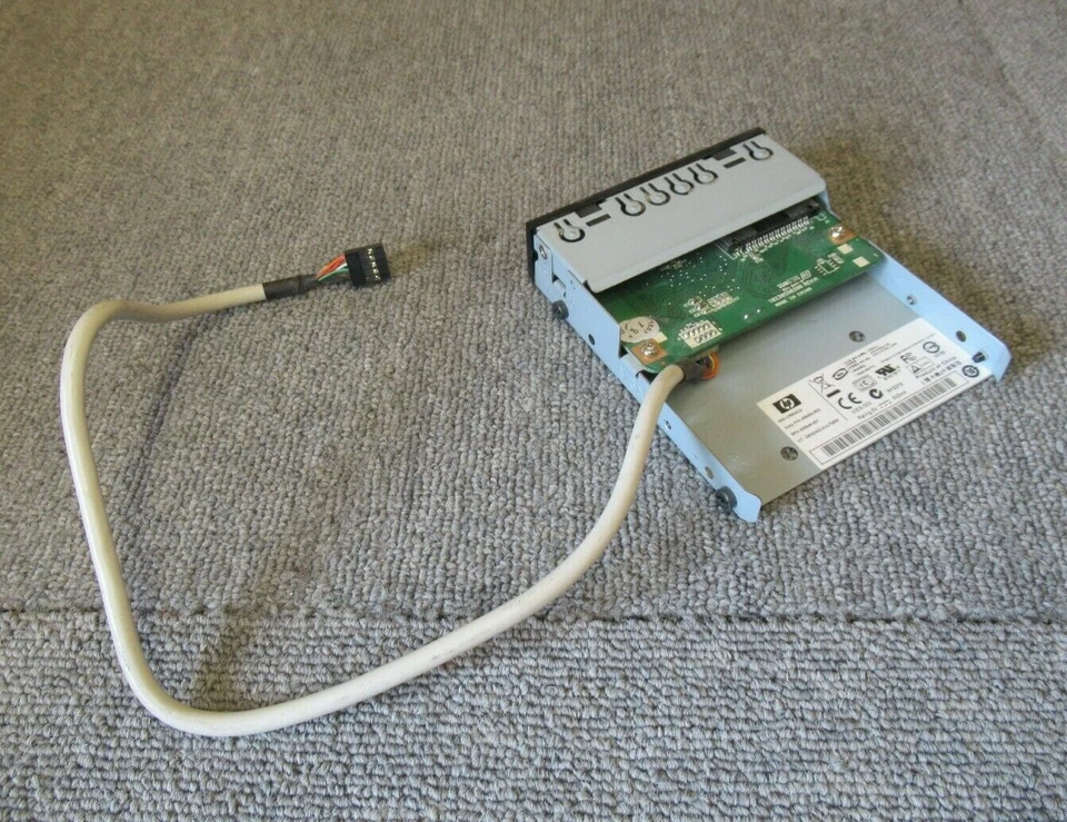 HP CR504U2 405955-003 432548-001 Internal SD Memory Card Reader With 17" Cable - Image 4 of 4