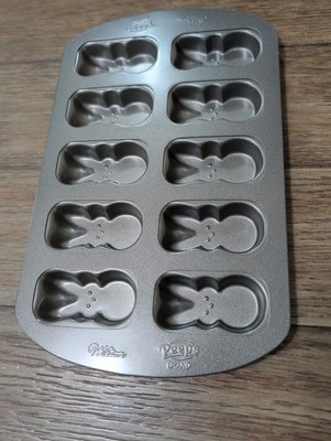 Wilton Cake Pan Peeps Rabbit Easter Mini Bunnies Non Stick Baking Mold 10 Cavity
