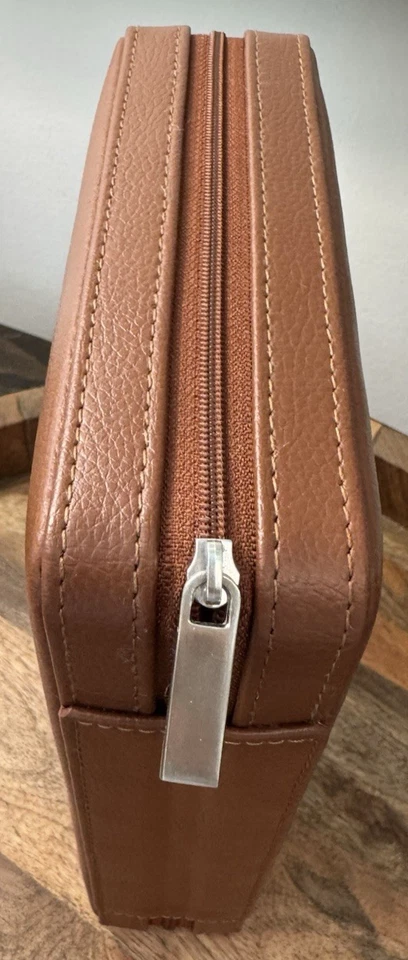 Pottery Barn Mark & Graham Magnetic Travel Backgammon Set Leather Camel~NEW READ - Image 4 of 4