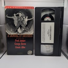 A Damsel in Distress [VHS Tape] Fred Astaire, Gracie Allen and George Burns S...